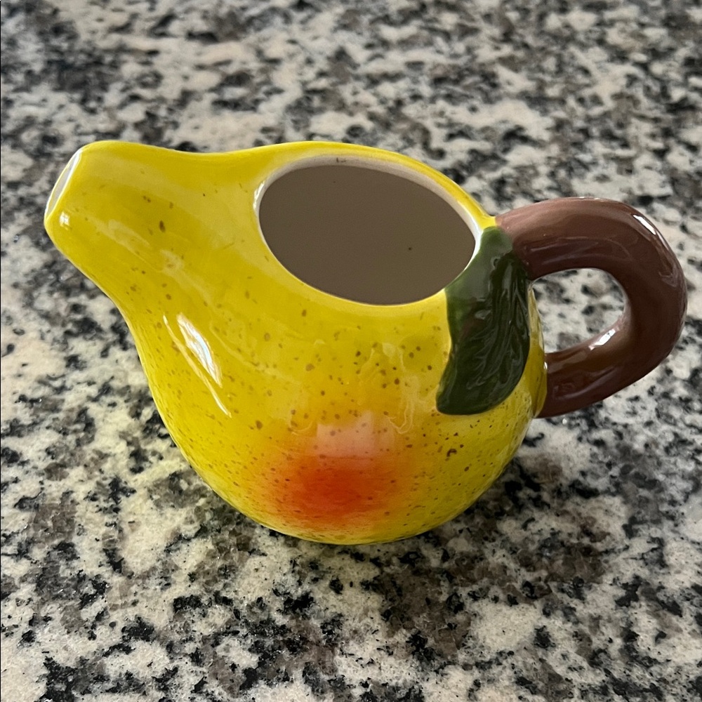 NWT Lemon-Themed creamer Ceramic Pitcher